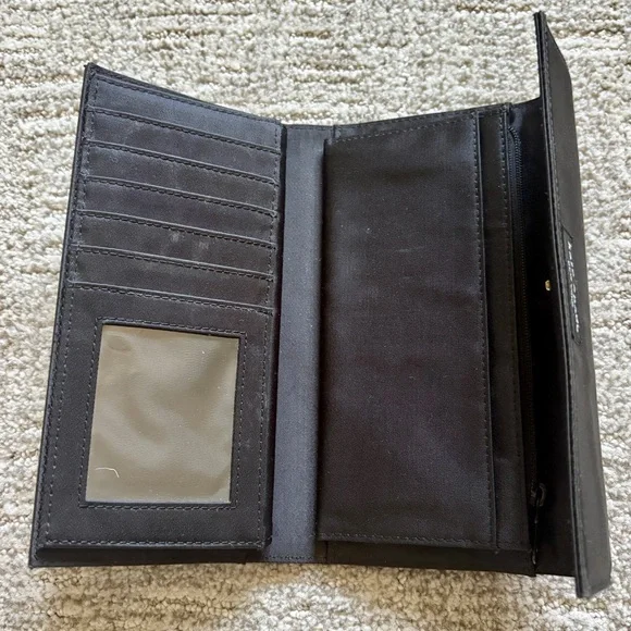 Kate Spade Wallet - Picture 3 of 6